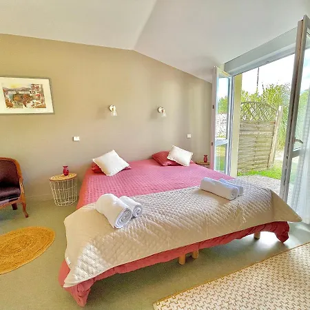 Guest house Domaine De Laleard *