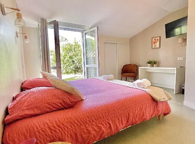 Domaine De Laléard Saint-Hilaire-de-Villefranche