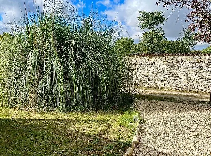 Pensión Domaine De Laléard Saint-Hilaire-de-Villefranche