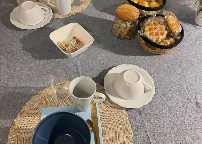 Domaine De Laléard 3* Saint-Hilaire-de-Villefranche